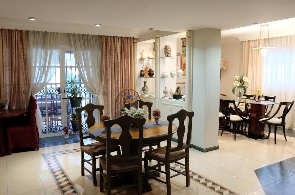 Villa Mijas With Pool 50 M Beach フエンヒロラ エクステリア 写真